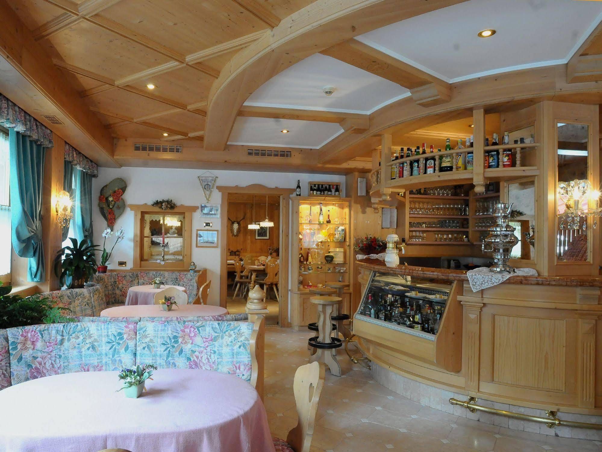 Hotel Barance Alleghe Bagian luar foto